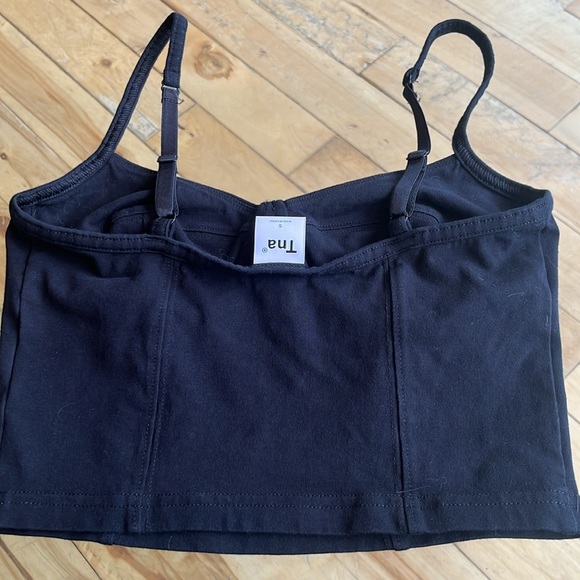 Aritzia cropped tank - Picture 2 of 2